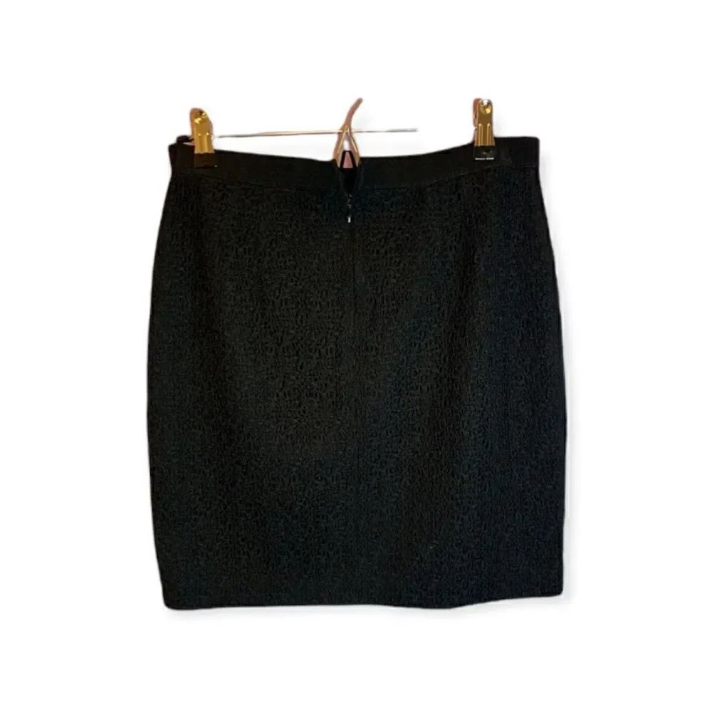 Ann Taylor Black Lace Skirt Size 6